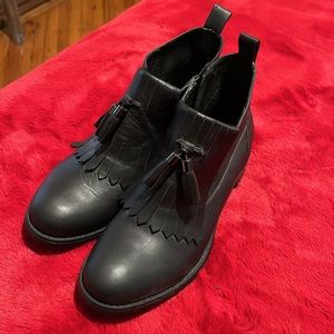 NEW ALL BLACK brand side zip leather ankle boots